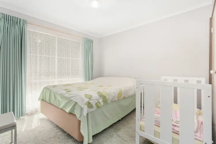 Fifth view of Homely unit listing, 2/14 Cyprus Place, Pakenham VIC 3810