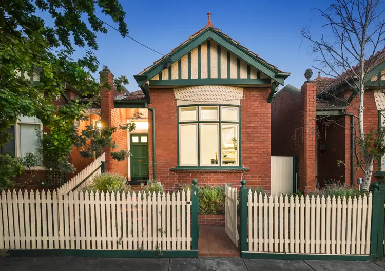 4 Densham Road, Armadale VIC 3143