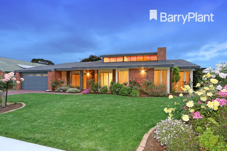 9 Cairn Curren Close, Rowville VIC 3178