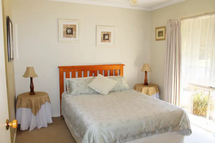 Third view of Homely house listing, 20 Leonie Court, Narre Warren VIC 3805
