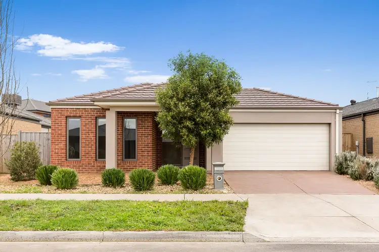 24 Woorawa Drive, Doreen VIC 3754