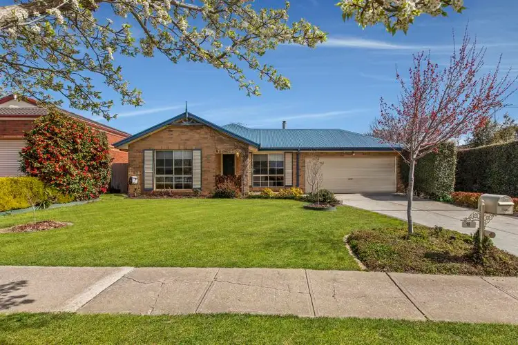 19 Cottage Crescent, Kilmore VIC 3764