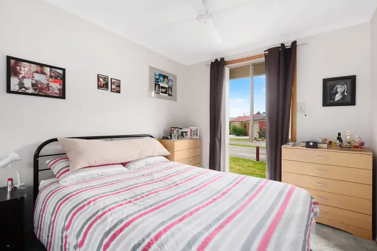 Fifth view of Homely house listing, 11 Lauren Square, Pakenham VIC 3810