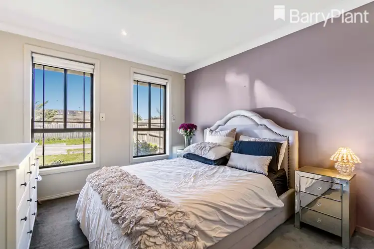 Seventh view of Homely house listing, 8 Lisa Court, Hoppers Crossing VIC 3029
