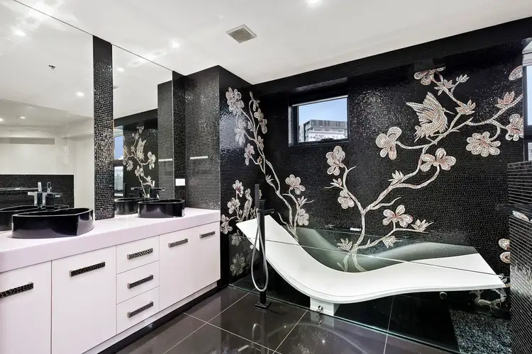 Sixth view of Homely apartment listing, 1/156 Bay Street, Port Melbourne VIC 3207