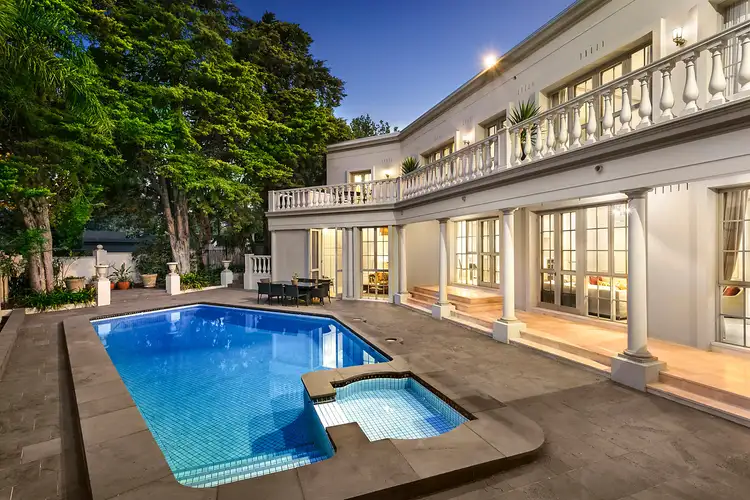 9 Highgate Hill, Toorak VIC 3142