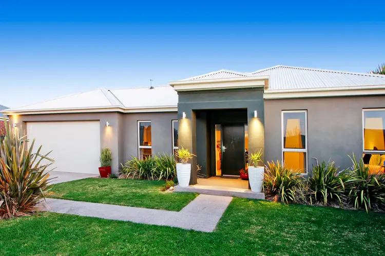 9 Brolga Place, Sale VIC 3850