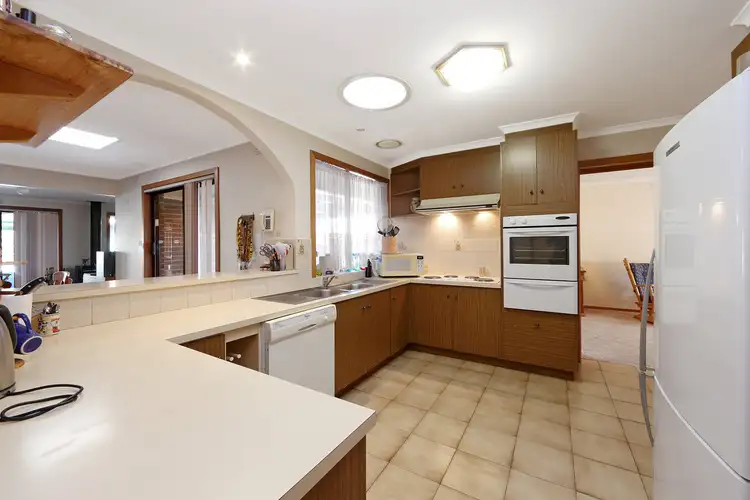 Sixth view of Homely house listing, 37 English Avenue, Scoresby VIC 3179