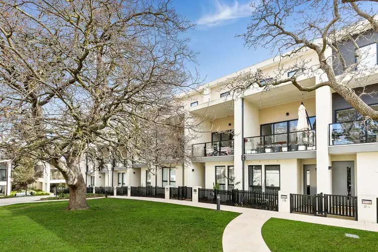 26 Oak Terrace, Wheelers Hill VIC 3150