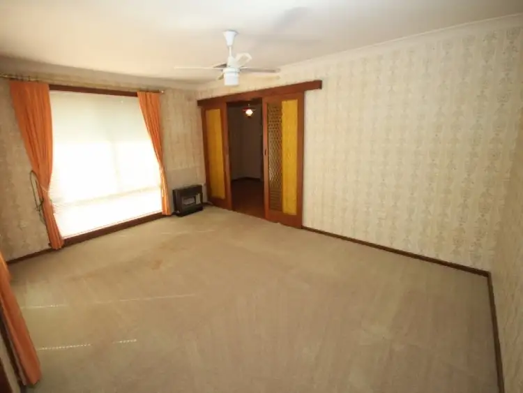 Seventh view of Homely house listing, 28 Geneva Cres, Lake Albert NSW 2650