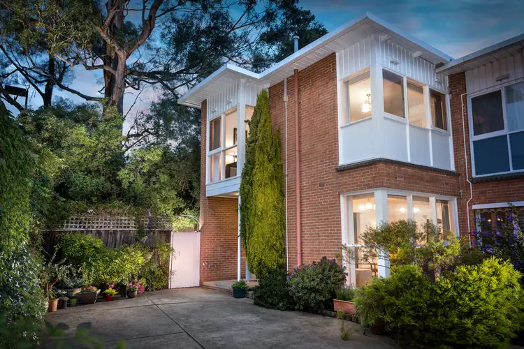 11/22 Brenbeal Street, Balwyn VIC 3103