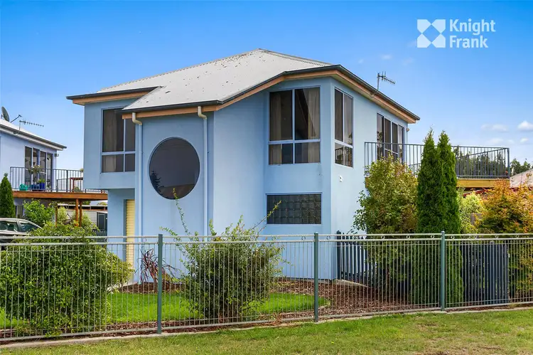 2/2 Meredith Court, Swansea TAS 7190