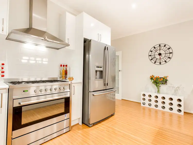 Fifth view of Homely house listing, 19 Crossway Avenue, Tarneit VIC 3029