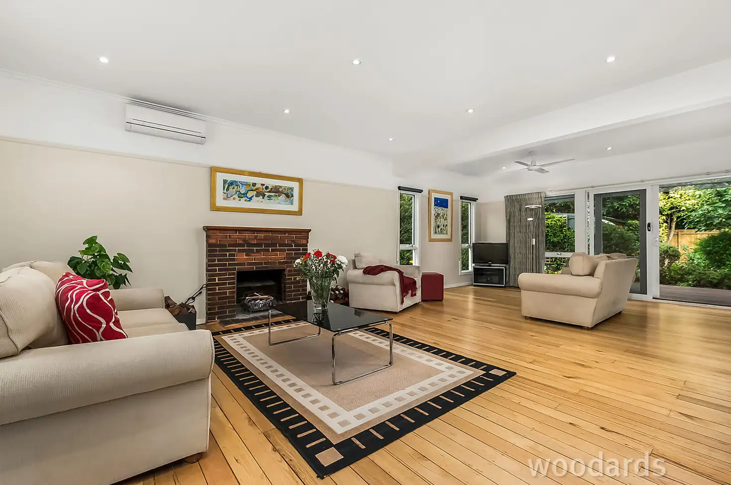 Main view of Homely house listing, 11 Bradford Street, Bentleigh East VIC 3165