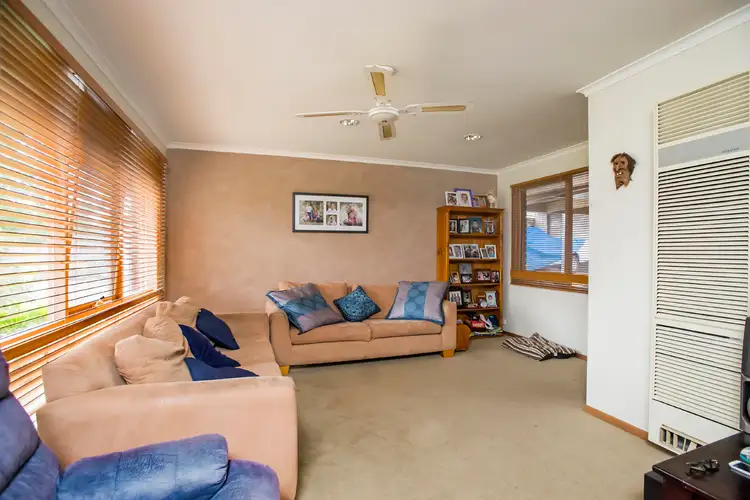 Sixth view of Homely house listing, 4 Oakmont Court, Sunbury VIC 3429