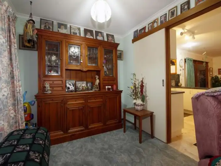 Sixth view of Homely house listing, 5 Kelsey Court, Sale VIC 3850