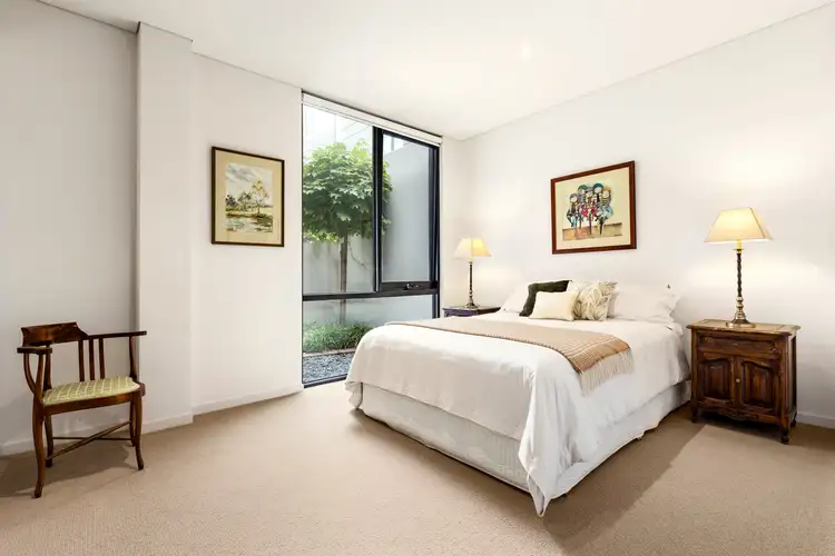 Fifth view of Homely apartment listing, 8/4 Cromwell Road, South Yarra VIC 3141