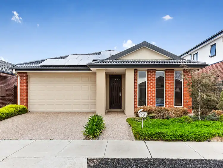 19 McCubbin Way, Mernda VIC 3754