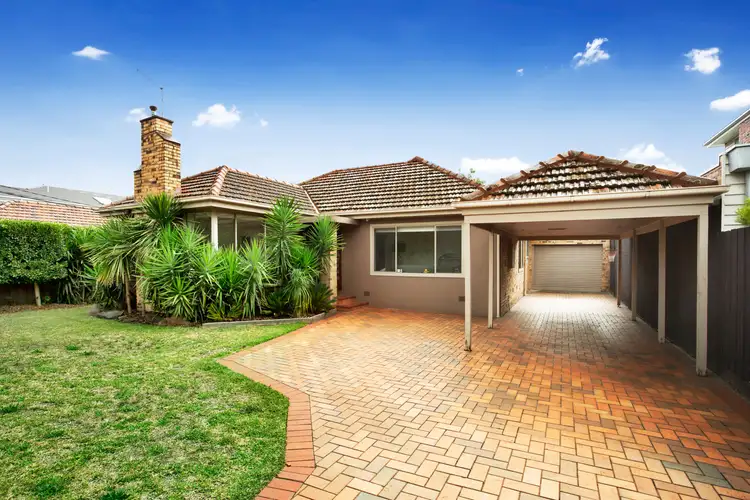 425 Bluff Road, Hampton VIC 3188