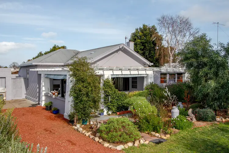 10 Dawson Street, Stratford VIC 3862