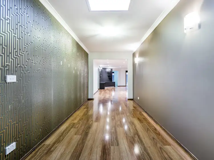 Second view of Homely house listing, 7 Carisbrook Circuit, Truganina VIC 3029