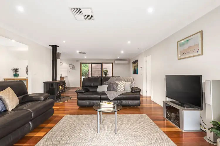 Second view of Homely house listing, 7 Pick'n Pan Way, Warrandyte VIC 3113