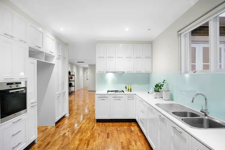 Fifth view of Homely apartment listing, Penthouse/324 Glenferrie Road, Malvern VIC 3144