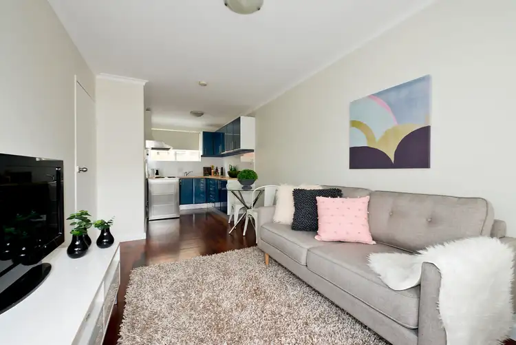 Main view of Homely unit listing, 2/43 Spring Street, Preston VIC 3072