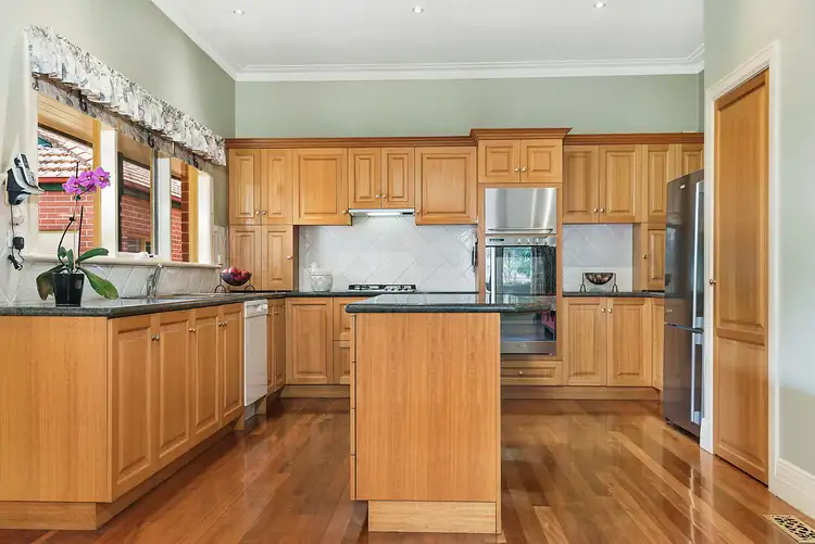 Sixth view of Homely house listing, 11 Jedem Close, Viewbank VIC 3084