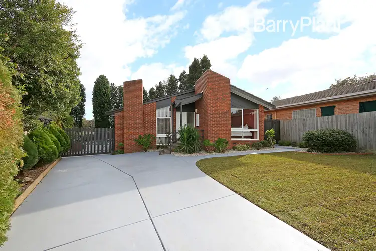 31 Clondara Drive, Rowville VIC 3178