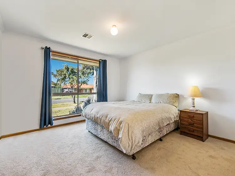 Sixth view of Homely house listing, 137 Bellbridge Drive, Hoppers Crossing VIC 3029