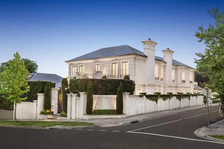 28 Hopetoun Road, Toorak VIC 3142