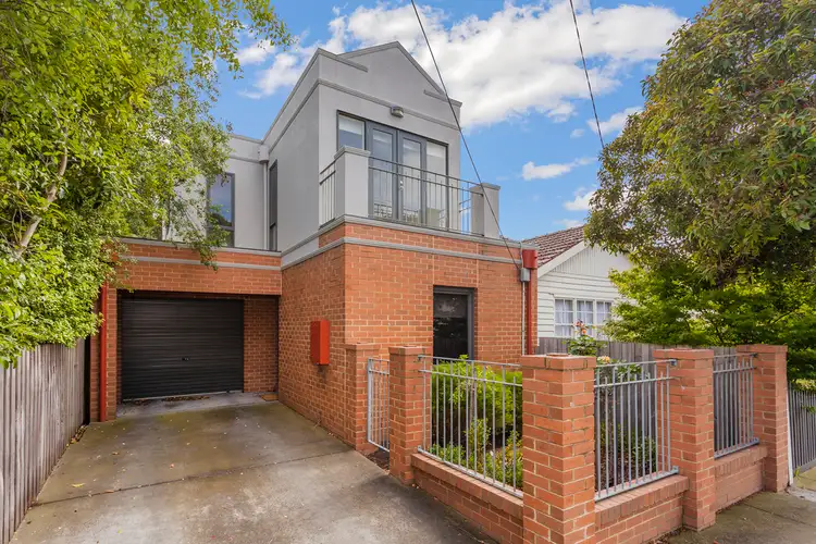 6 Saffron Street, Newtown VIC 3220