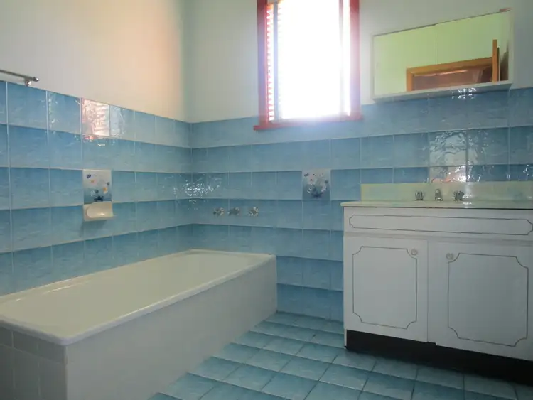 Fifth view of Homely house listing, 12 Collier Place, Strathmore Heights VIC 3041