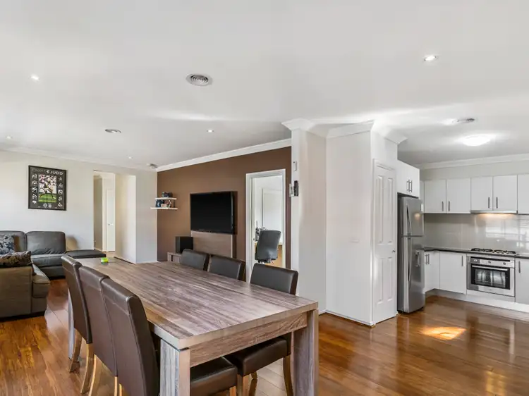 Fifth view of Homely house listing, 6 Clearview Court, Hoppers Crossing VIC 3029