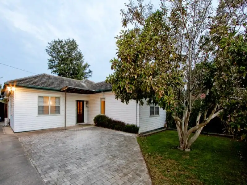 Main view of Homely house listing, 10 Templeton Street, Sale VIC 3850