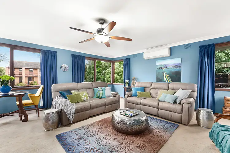 Second view of Homely house listing, 3 Meadow Court, Viewbank VIC 3084