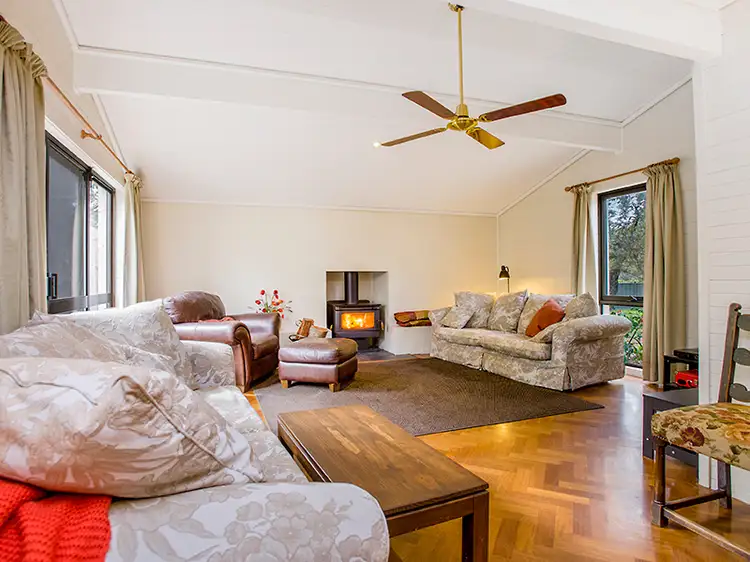 Fifth view of Homely house listing, 2 Centenary Avenue, Macedon VIC 3440