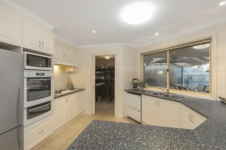Fifth view of Homely house listing, 10 Williamson Close, Mordialloc VIC 3195