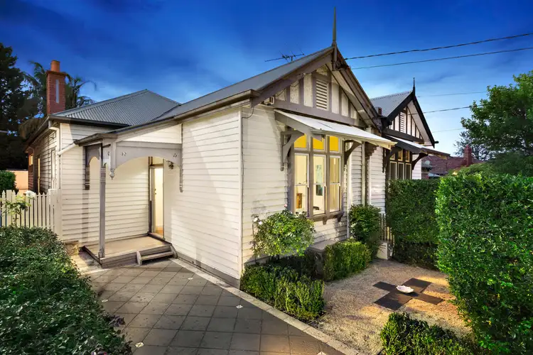 102 St Andrews Street, Brighton VIC 3186