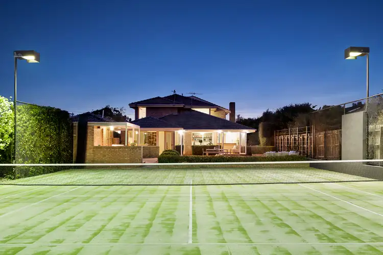 12 Winmalee Road, Balwyn VIC 3103