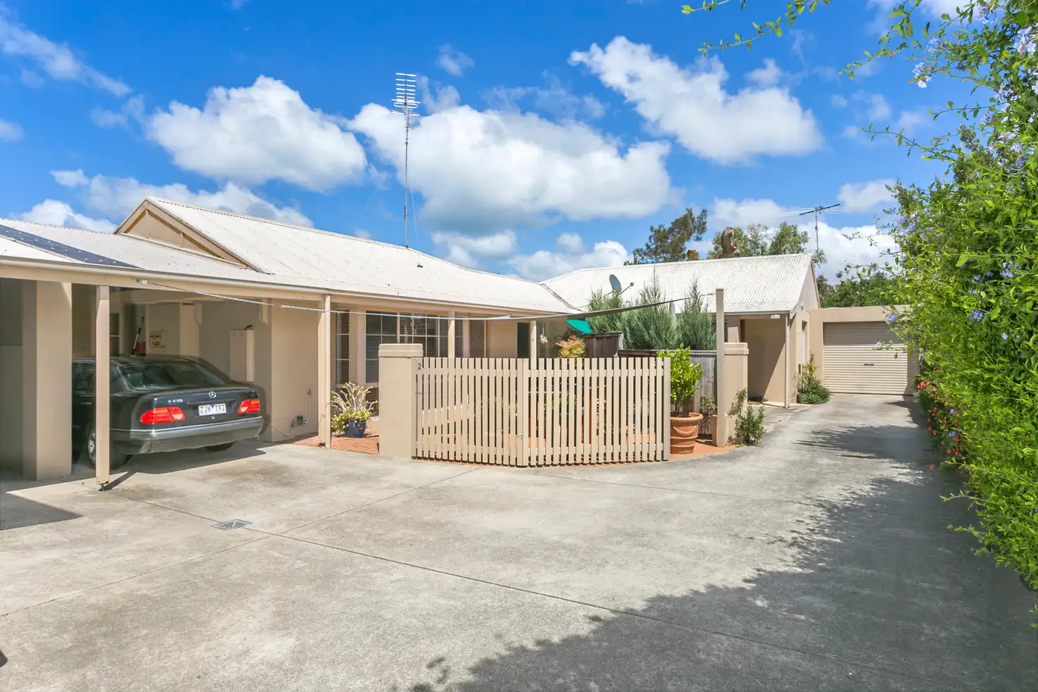 Main view of Homely unit listing, 2/11 Reid Street, Barwon Heads VIC 3227