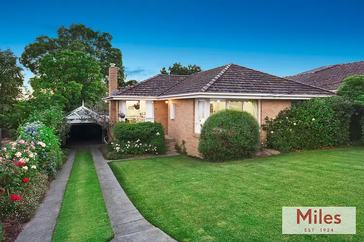 9 Rosebud Parade, Viewbank VIC 3084