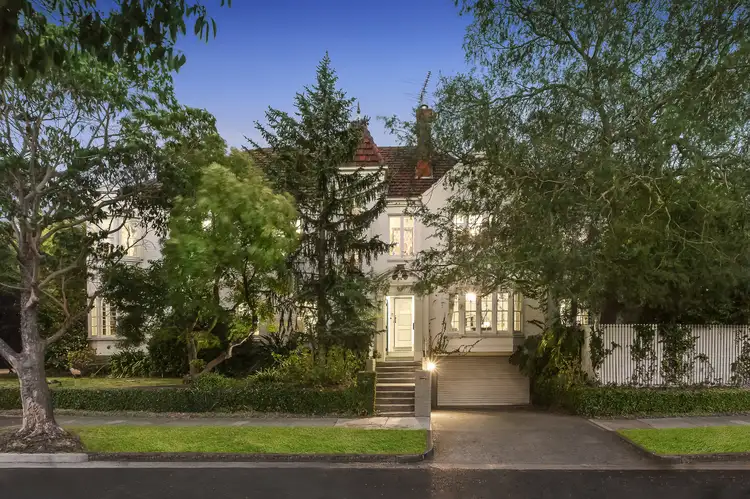 1 Kilsyth Avenue, Toorak VIC 3142