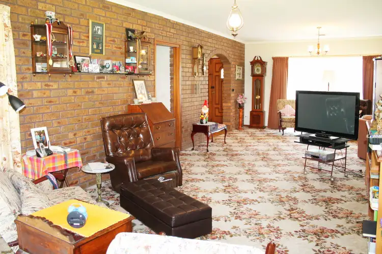 Sixth view of Homely house listing, 1 Renda Court, Narre Warren North VIC 3804