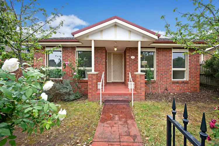 10B Olive Grove, Pascoe Vale VIC 3044