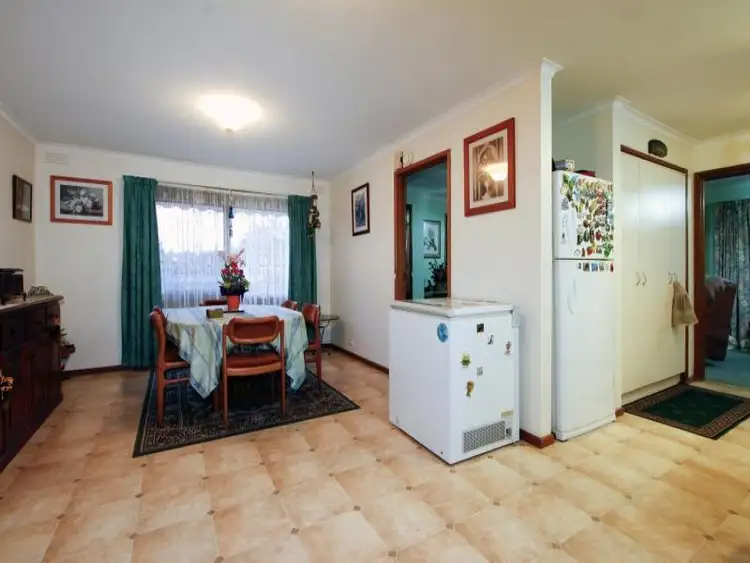 Third view of Homely house listing, 5 Kelsey Court, Sale VIC 3850
