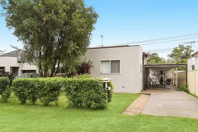50 Larien Crescent, Birrong NSW 2143