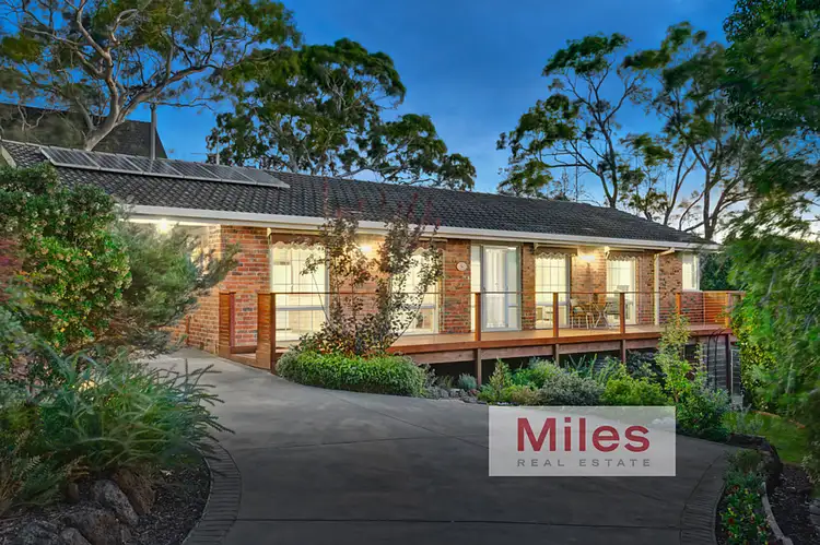 9 Jolliffe Crescent, Rosanna VIC 3084