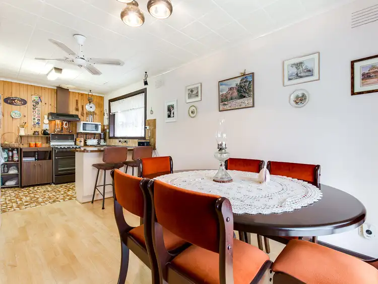 Sixth view of Homely house listing, 8 Virgilia Drive, Hoppers Crossing VIC 3029